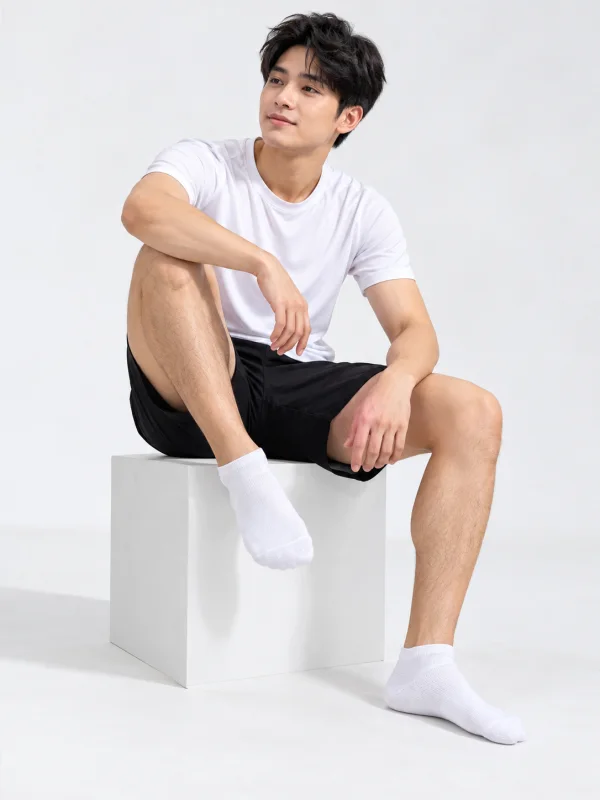 Tất Thể Thao Cổ Ngắn Màu Trắng